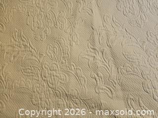 MaxSold Auction: Bed Frame, Matress and Legs 89x54 - Virginia Beach (Virginia, USA) SELLER MANAGED Downsizing Online Auction - Beachview Drive