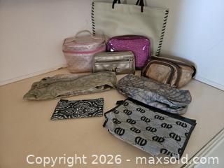 MaxSold Auction: Lot of 9 Assorted Cosmetic Bags & Small Totes - Virginia Beach (Virginia, USA) SELLER MANAGED Downsizing Online Auction - Beachview Drive