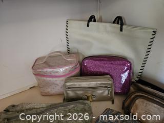 MaxSold Auction: Lot of 9 Assorted Cosmetic Bags & Small Totes - Virginia Beach (Virginia, USA) SELLER MANAGED Downsizing Online Auction - Beachview Drive