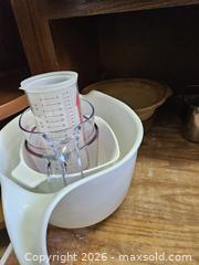 MaxSold Auction: Lot of Assorted Kitchen Measuring & Prep Tools - Virginia Beach (Virginia, USA) SELLER MANAGED Downsizing Online Auction - Beachview Drive