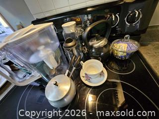 MaxSold Auction: Lot of Mixed Kitchen & Tea Service Items - Virginia Beach (Virginia, USA) SELLER MANAGED Downsizing Online Auction - Beachview Drive