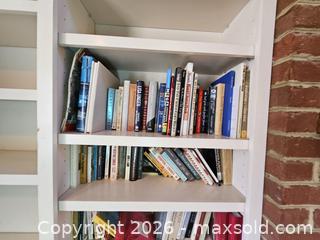 MaxSold Auction: Lot of Mixed Used Books, 40–50 English Paperbacks & Hardcovers - Virginia Beach (Virginia, USA) SELLER MANAGED Downsizing Online Auction - Beachview Drive