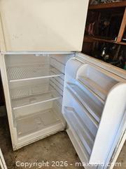 MaxSold Auction: Whirlpool Top-Freezer Refrigerator, White - Virginia Beach (Virginia, USA) SELLER MANAGED Downsizing Online Auction - Beachview Drive