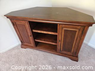 MaxSold Auction: Wood Corner TV Entertainment Cabinet, Medium Cherry - Virginia Beach (Virginia, USA) SELLER MANAGED Downsizing Online Auction - Beachview Drive