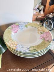 MaxSold Auction: Relpo 1977 Japan Hydrangea Ceramic Dinnerware and Other dishware - Burnaby (British Columbia, Canada) PARTNER MANAGED Estate Sale Online Auction - Cardston Court (CONDO)