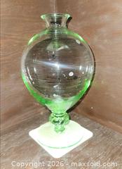MaxSold Auction: Rare Green Balloon Form Venini Veronese Vase - New Westminster (British Columbia, Canada) SELLER MANAGED Downsizing Online Auction - Hamilton Street