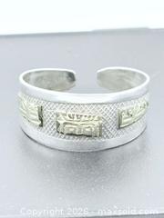 MaxSold Auction: 18k & 925 Sterling Silver Ring Size 9 2.38 Grams - Esquimalt (British Columbia, Canada) PARTNER MANAGED Estate Sale Online Auction - Lampson Street