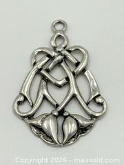 MaxSold Auction: 925 Sterling Silver Pendant  - Esquimalt (British Columbia, Canada) PARTNER MANAGED Estate Sale Online Auction - Lampson Street