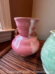 MaxSold Auction: Ceramic Vases - Made in England  - Redwood City (California, USA) SELLER MANAGED Downsizing Online Auction -  Glenwood Avenue