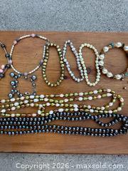 MaxSold Auction: Pearl Jewelry Collection  - Redwood City (California, USA) SELLER MANAGED Downsizing Online Auction -  Glenwood Avenue