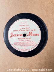 MaxSold Auction: Rare sought-after 78 rpm recordings from 1940-1947 - Redwood City (California, USA) SELLER MANAGED Downsizing Online Auction -  Glenwood Avenue