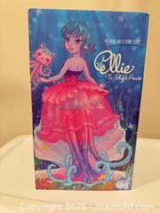 MaxSold Auction: Ellie the Jellyfish doll - Douglasville (Georgia, USA) PARTNER MANAGED Downsizing Online Auction - Highway 92 - Fairburn Road (CONDO)