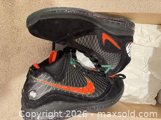 MaxSold Auction: Nike LeBron VII DX8554-001 Black/Team Orange-Gorge Green - Douglasville (Georgia, USA) PARTNER MANAGED Downsizing Online Auction - Highway 92 - Fairburn Road (CONDO)