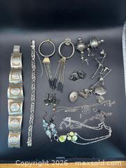 MaxSold Auction: Mostly Sterling Lot - Richmond (California, USA) PARTNER MANAGED Reseller Online Auction - Fresno Avenue