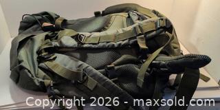MaxSold Auction: Hiking backpack  - Victoria (British Columbia, Canada) PARTNER MANAGED Reseller Online Auction - Island Highway