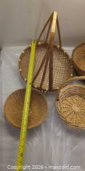 MaxSold Auction: Lot of 5 wicker baskets - Victoria (British Columbia, Canada) PARTNER MANAGED Reseller Online Auction - Island Highway