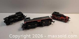 MaxSold Auction: Lot of model train cabooses - Victoria (British Columbia, Canada) PARTNER MANAGED Reseller Online Auction - Island Highway