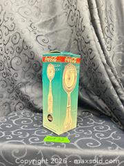 MaxSold Auction: Vintage Coca Cola Ice Cream Scoop - Kawartha Lakes (Ontario, Canada) SELLER MANAGED Reseller Online Auction - Lindsay Street South
