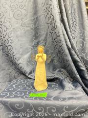 MaxSold Auction: Willow Tree Angel of Christmas Spirit 2001 - Kawartha Lakes (Ontario, Canada) SELLER MANAGED Reseller Online Auction - Lindsay Street South