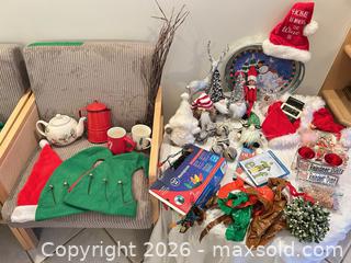 MaxSold Auction: Assorted Christmas & Holiday Decorations Lot (25–35 pcs) - Toronto (Ontario, Canada) PARTNER MANAGED Downsizing Online Auction - Creekwood Drive