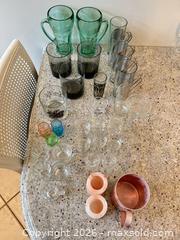 MaxSold Auction: Assorted Glassware Lot, Approx. 30 Pieces - Toronto (Ontario, Canada) PARTNER MANAGED Downsizing Online Auction - Creekwood Drive