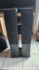 MaxSold Auction: Home audio system: Yamaha receiver & CD player with speakers - Toronto (Ontario, Canada) PARTNER MANAGED Downsizing Online Auction - Creekwood Drive