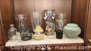 MaxSold Auction: Lot of 10 Decorative Vases & Containers - Toronto (Ontario, Canada) PARTNER MANAGED Downsizing Online Auction - Creekwood Drive