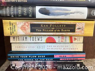 MaxSold Auction: Lot of 11 Books — Mixed Titles & Formats - Toronto (Ontario, Canada) PARTNER MANAGED Downsizing Online Auction - Creekwood Drive