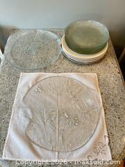 MaxSold Auction: Lot of Mixed Dinner & Serving Plates — Glass and Ceramic (Approx. 16) - Toronto (Ontario, Canada) PARTNER MANAGED Downsizing Online Auction - Creekwood Drive