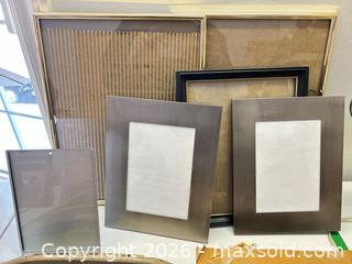 MaxSold Auction: Lot of Picture Frames, Decorative Tray & Boxed Candelabra - Toronto (Ontario, Canada) PARTNER MANAGED Downsizing Online Auction - Creekwood Drive