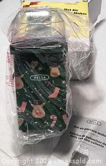 MaxSold Auction: Bella Popcorn Maker - Gloucester (Massachusetts, USA) SELLER MANAGED Downsizing Online Auction -  Fremont Street