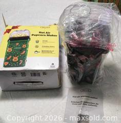 MaxSold Auction: Bella Popcorn Maker - Gloucester (Massachusetts, USA) SELLER MANAGED Downsizing Online Auction -  Fremont Street
