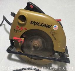 MaxSold Auction: Skilsaw Classic 2.5 HP Circular Saw - Gloucester (Massachusetts, USA) SELLER MANAGED Downsizing Online Auction -  Fremont Street