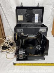 MaxSold Auction: Antique 1948 Singer CAJ6-8 FEATHERWEIGHT Sewing Machine W Case and Power Supply Foot Pedal  - Ottawa (Ontario, Canada) SELLER MANAGED Downsizing Online Auction -  Prince Albert Street