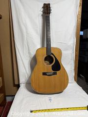 MaxSold Auction: Vintage Yamaha FG - 335 II Acoustic Guitar  - Ottawa (Ontario, Canada) SELLER MANAGED Downsizing Online Auction -  Prince Albert Street