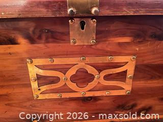 MaxSold Auction: Cedar Chest - Charlestown Township (Pennsylvania, USA) SELLER MANAGED Moving Online Auction - Huntingdon Court (CONDO)