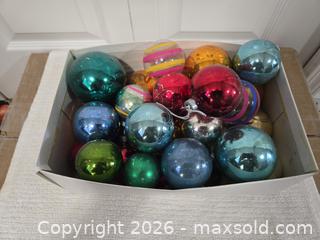 MaxSold Auction: Christmas glass ornaments - Abbotsford (British Columbia, Canada) SELLER MANAGED Downsizing Online Auction - Auguston Parkway South                 