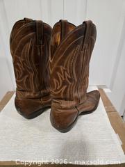MaxSold Auction: Cowboy boots men's size 9 - Abbotsford (British Columbia, Canada) SELLER MANAGED Downsizing Online Auction - Auguston Parkway South                 