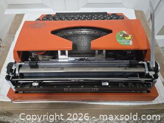 MaxSold Auction: Vintage Typewriter from Germany - Abbotsford (British Columbia, Canada) SELLER MANAGED Downsizing Online Auction - Auguston Parkway South                 