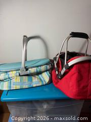 MaxSold Auction: Lot of 3- 2 cooler bags and 1 bundle buggy - Toronto (Ontario, Canada) SELLER MANAGED Moving Online Auction - Tennis Crescent