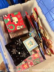 MaxSold Auction: Lot of xmas boxes and gift bags  - Toronto (Ontario, Canada) SELLER MANAGED Moving Online Auction - Tennis Crescent