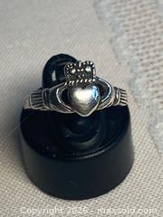 MaxSold Auction: 925 Sterling Silver CELTIC CLADDAGH RING Size 5.5 - Shelburne (Ontario, Canada) SELLER MANAGED Downsizing Online Auction - Main Street East