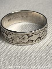 MaxSold Auction: 925 Sterling Silver FLORAL DECORATIVE BAND Ring Size 7 - Shelburne (Ontario, Canada) SELLER MANAGED Downsizing Online Auction - Main Street East