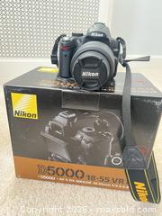 MaxSold Auction: Nikon D5000 DSLR with AF-S DX 18-55mm f/3.5-5.6G VR Lens  w/ Domke Bag - Lansdale (Pennsylvania, USA) SELLER MANAGED Moving Online Auction -  Church Road