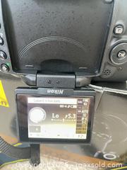 MaxSold Auction: Nikon D5000 DSLR with AF-S DX 18-55mm f/3.5-5.6G VR Lens  w/ Domke Bag - Lansdale (Pennsylvania, USA) SELLER MANAGED Moving Online Auction -  Church Road