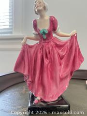 MaxSold Auction: Royal Doulton Delight & Christmas Time Porcelain Set (England) - Lansdale (Pennsylvania, USA) SELLER MANAGED Moving Online Auction -  Church Road