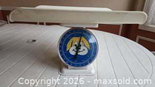 MaxSold Auction: Baby Scale - Markham (Ontario, Canada) SELLER MANAGED Moving Online Auction - Framingham Drive