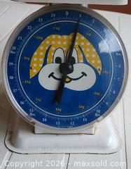 MaxSold Auction: Baby Scale - Markham (Ontario, Canada) SELLER MANAGED Moving Online Auction - Framingham Drive