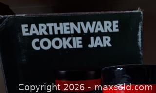 MaxSold Auction: Earthenware Snowman Cookie Jar - Markham (Ontario, Canada) SELLER MANAGED Moving Online Auction - Framingham Drive