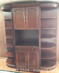 MaxSold Auction: Entertainment Unit - Markham (Ontario, Canada) SELLER MANAGED Moving Online Auction - Framingham Drive